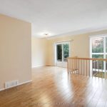 3-bedroom att/row/townhouse for rent in Ottawa — 7 Rueter Street (Photo 4)