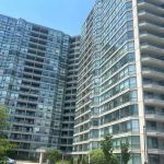 2-bedroom condo apartment for rent in Toronto — 802 - 2033 Kennedy Road N (Photo 4)