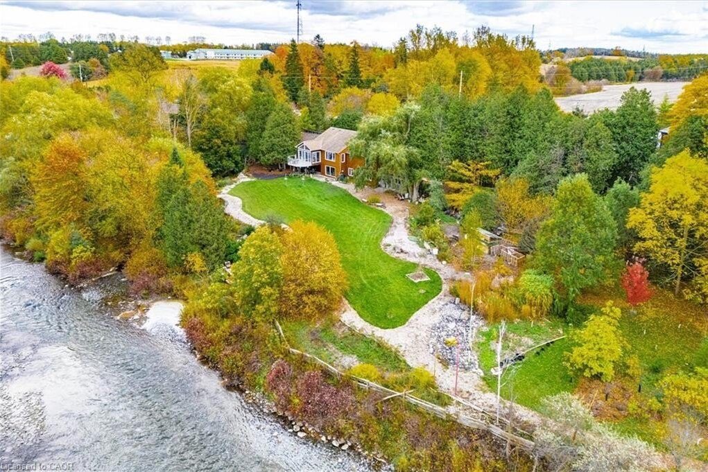 5-bedroom home for sale in Centre Wellington — 8060 Wellington Rd 18 (Photo 1)