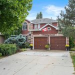 3-bedroom detached home for sale in Simcoe — 80 Church Street S (Photo 3)