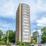 2-bedroom condo apartment for sale in Toronto — 814 - 10 Delisle Avenue (Photo 4)