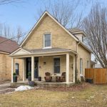 2-bedroom detached home for sale in Perth — 81 Nelson Street (Photo 1)