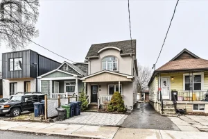 4-bedroom home for sale in Toronto — 838 Sammon Avenue