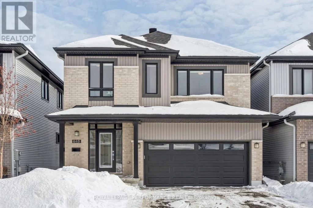 4-bedroom home for sale in Ottawa — 845 Snap Hook Crescent (Photo 1)