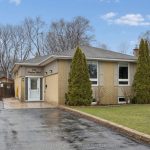 2-bedroom detached home for rent in Pickering — 846 Reytan Boulevard (Photo 1)