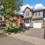 4-bedroom home for sale in Stoney Creek — 86 Glendarling Crescent (Photo 2)