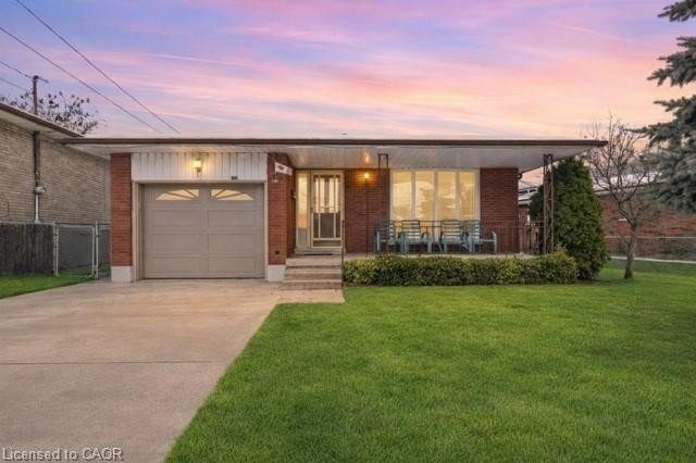 3-bedroom home for sale in Hamilton — 88 Glen Valley Drive (Photo 1)