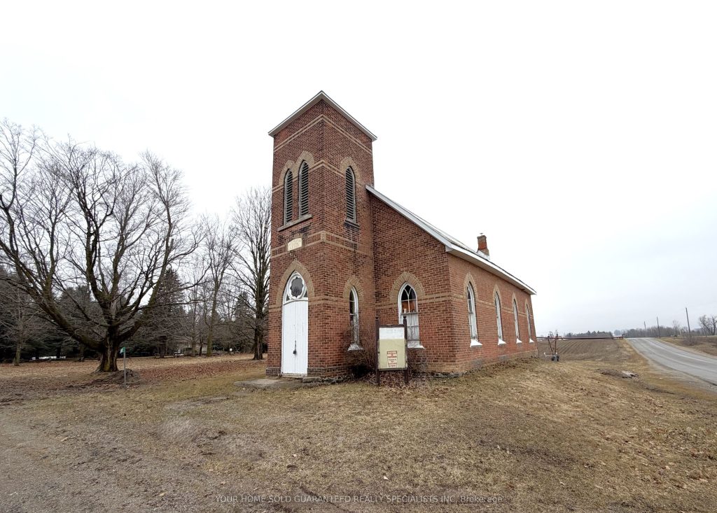 Studio commercial retail home for sale in Adjala-tosorontio — 8912 Country Rd 12 Road (Photo 1)