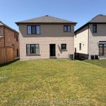 4-bedroom duplex home for rent in Brant — 89 Grandville Circle E (Photo 2)