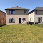 4-bedroom duplex home for rent in Brant — 89 Grandville Circle E (Photo 4)