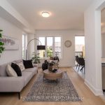 3-bedroom att/row/townhouse for sale in Dufferin — 8 - 690 Broadway Avenue (Photo 2)