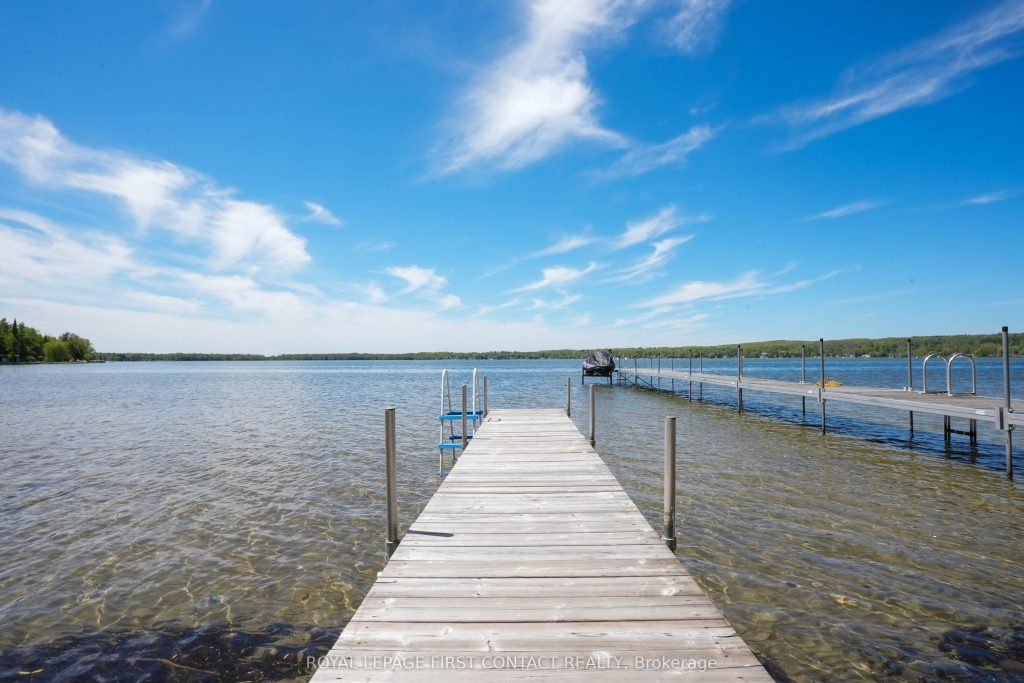 1-bedroom detached home for sale in Springwater — 8 Buttercup Lane (Photo 1)