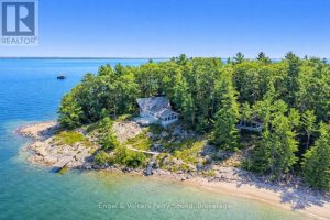 4-bedroom home for sale in Carling — 8 Island 29c