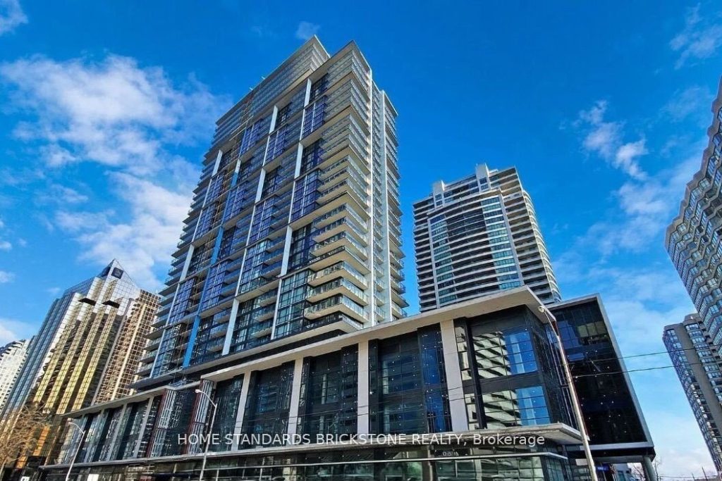 1-bedroom condo apartment for rent in Toronto — 902 - 4955 Yonge Street (Photo 1)