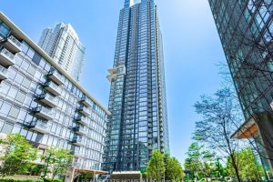 1-bedroom condo apartment for sale in Toronto — 906 - 11 Brunel Court