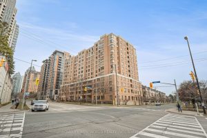2-bedroom condo apartment for sale in Toronto — 908 - 88 Grandview Way