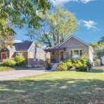 3-bedroom home for sale in Windsor — 914 Thompson Boulevard (Photo 2)