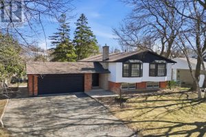 4-bedroom home for sale in London South — 937 Fontaine Road