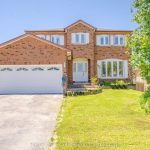 4-bedroom detached home for rent in Bradford West Gwillimbury — 93 Forest Edge Crescent (Photo 5)