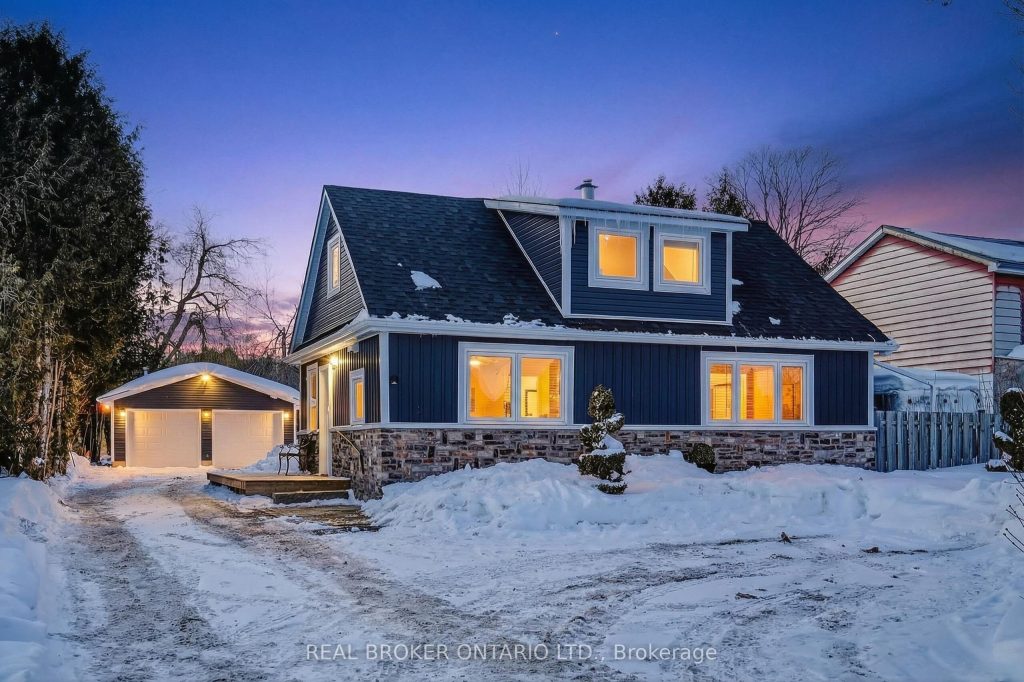 3-bedroom detached home for sale in Wellington — 9488 Wellington Rd 124 N/a (Photo 1)