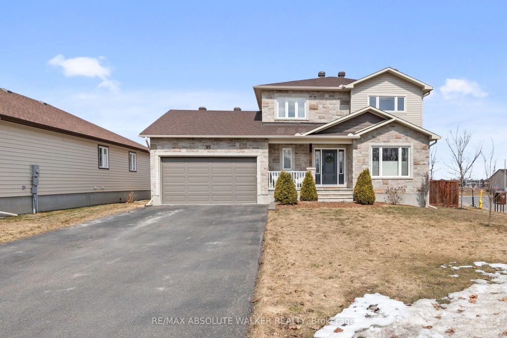3-bedroom detached home for sale in Prescott And Russell — 95 Settlement Lane (Photo 1)