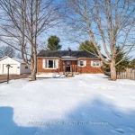 3-bedroom detached home for sale in Middlesex — 97 Main Street (Photo 4)