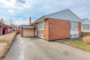 3-bedroom detached home for sale in Toronto — 97 Westhampton Drive