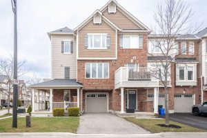 2-bedroom att/row/townhouse for sale in Halton — 984 Nadalin Heights