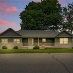 4-bedroom home for sale in Wyecombe — 990 Norfolk County Road 21 Road (Photo 5)