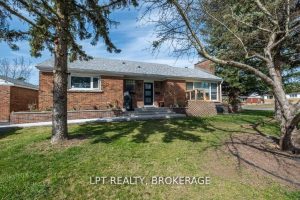 3-bedroom duplex home for sale in Frontenac — 9 Elizabeth Avenue