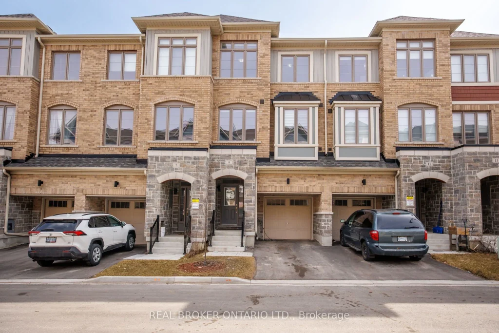 3-bedroom att/row/townhouse for sale in Durham — 9 Nautical Way (Photo 1)