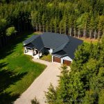 5-bedroom home for sale in Melancthon — 9 Oldfield Court (Photo 4)