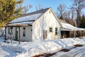 4-bedroom detached home for sale in Hastings — 9 Quarry Road