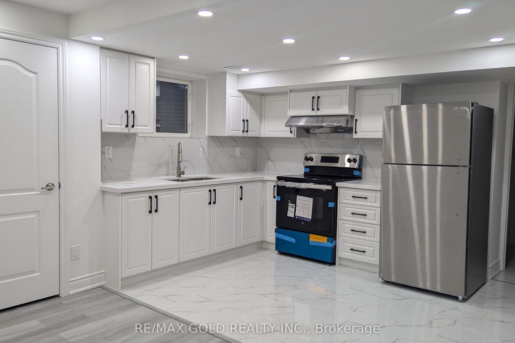 2-bedroom detached home for rent in Brampton — Bsmt - 9 Sugar Pearl Road (Photo 1)