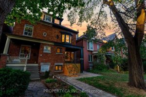 1-bedroom att/row/townhouse for rent in Toronto — Lower - 8 First Avenue