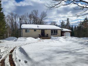 1-bedroom detached home for rent in Huntsville — Lower Level - 273 Skyhills Road