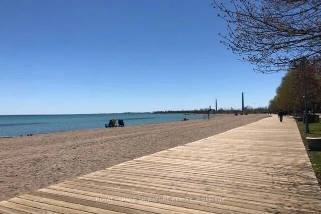 1-bedroom detached home for rent in Toronto — Main - 20 Kew Beach Avenue (Photo 1)