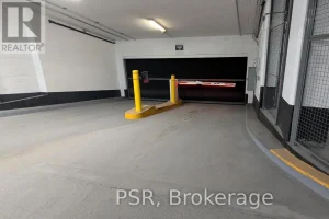 Studio home for rent in Toronto — P71 - 11 Wellesley Street West
