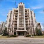 2-bedroom home for sale in Hamilton — PH1 - 90 Charlton Avenue West (Photo 1)
