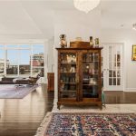 2-bedroom home for sale in Hamilton — PH1 - 90 Charlton Avenue West (Photo 2)