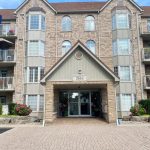 2-bedroom home for sale in Hamilton — PH1 - 90 Charlton Avenue West (Photo 4)