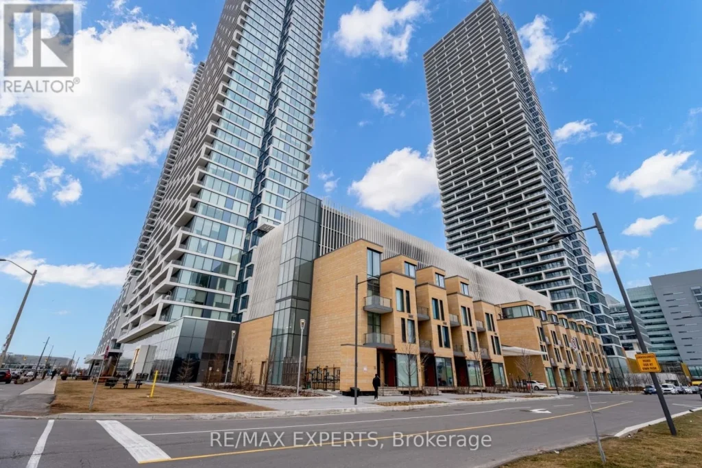 1-bedroom home for rent in Vaughan — Th02 - 9 Buttermill Avenue (Photo 1)