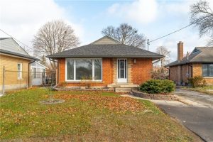3-bedroom home for rent in Kitchener — UPPER - 220 Bruce Street