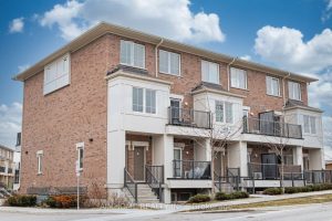 2-bedroom condo townhouse for sale in Durham — Unit 1, Uppe - 485 Beresford Path S