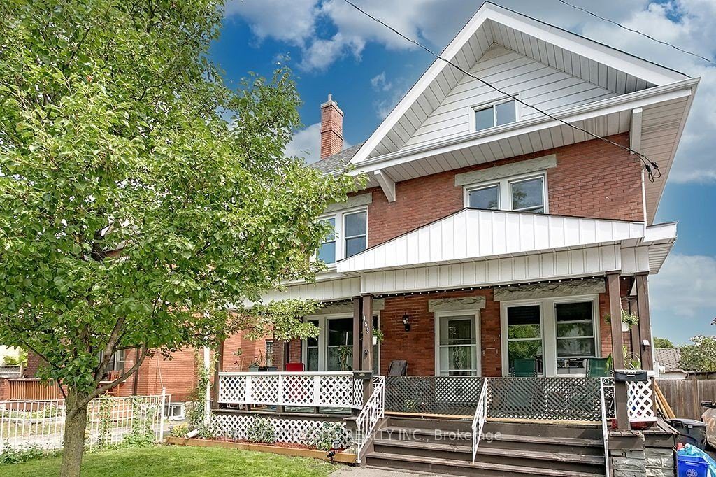 4-bedroom duplex home for rent in Brantford — Upper - 153 Drummond Street (Photo 1)