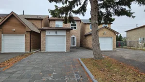 3-bedroom detached home for rent in Toronto — Upper - 69 Bedale Crescent
