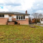 3-bedroom detached home for rent in Toronto — Upper - 80 Vanbrugh Avenue (Photo 4)